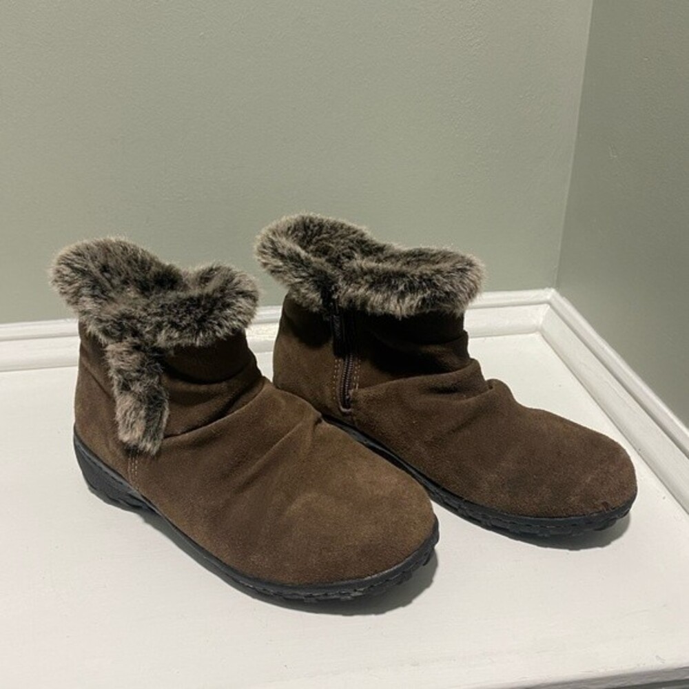 All Weather Brown Faux Suede/Fur Ankle Boots by Khombu-size 7